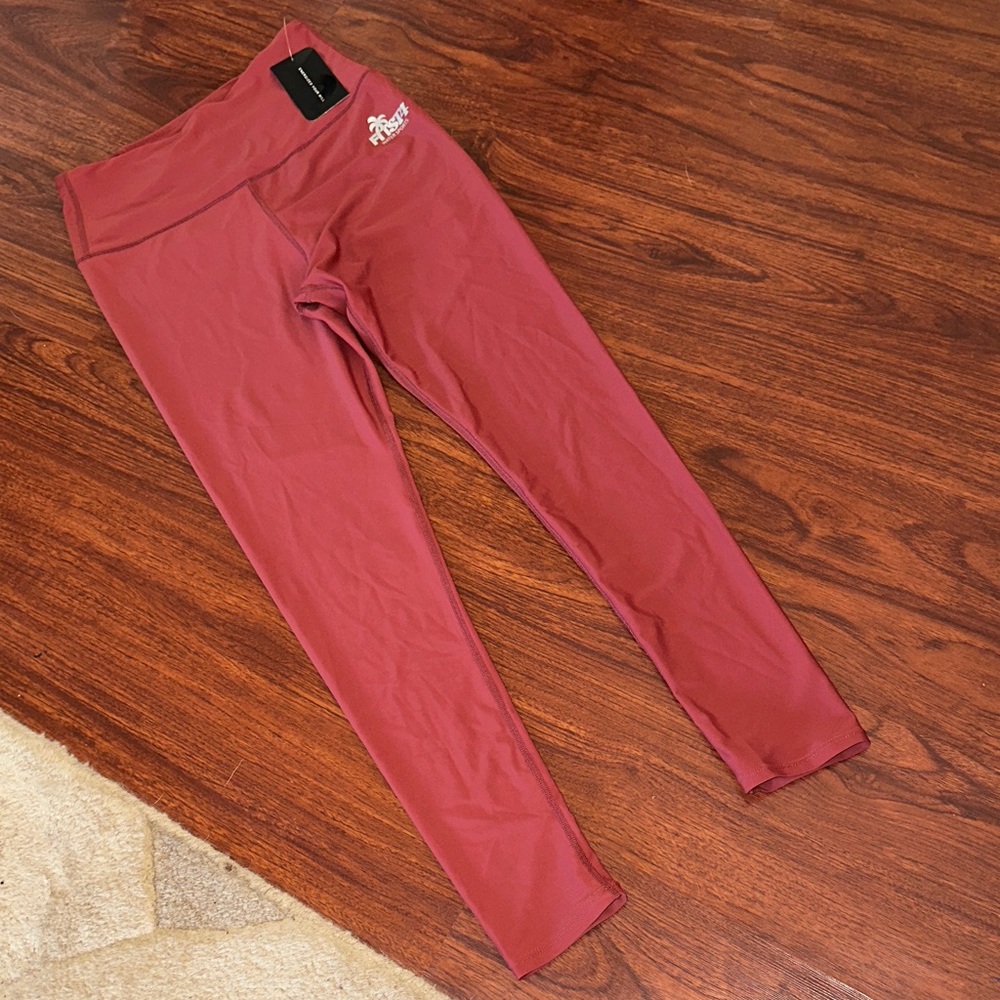 BNWT FitsT4 Pink Leggings/swim pants UPF 50 size large